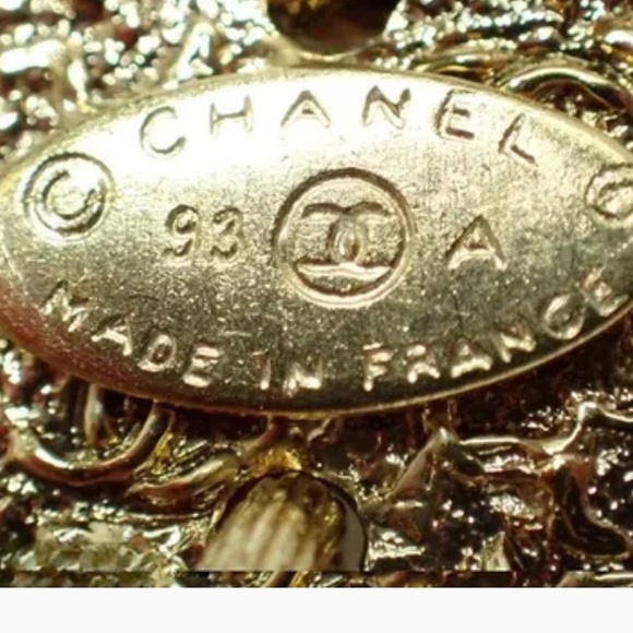 Chanel Vintage 24k Yellow Gold Plated Chanel Coin Necklace - Picture 13 of 15
